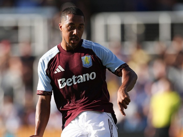 Youri Tielemans Akui Tantangan Berat Rebut Tiket UCL Bersama Aston Villa